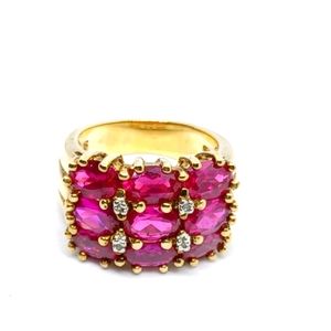 Ladies Ruby ring